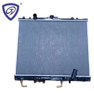 Car Parts Aluminium Good Quality Replacement Auto Radiator for Montero Sport′97-04 at