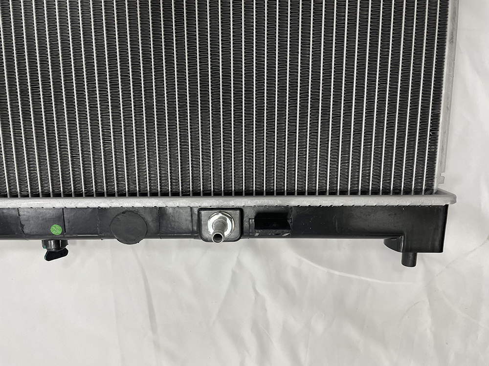 High Quality Mazda Car Engine Cooling System Radiator for Sale