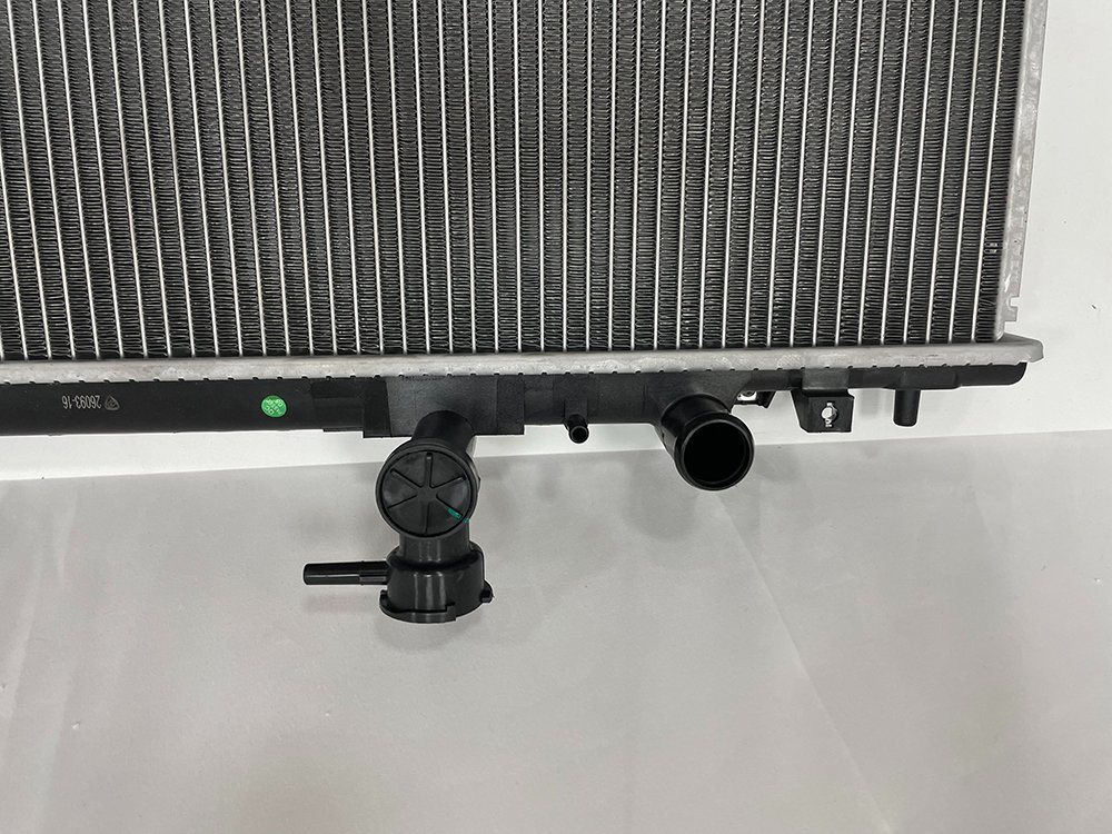 Mazda 6′ 2010 Ruiyi 2.0 at Car Engine Cooling System Radiator