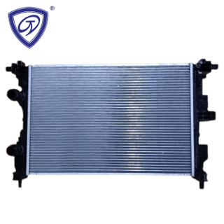 China Suppler Wholesale Price High Performance Aluminum Auto Radiator for Jeep Renegade 2.0L-Mt