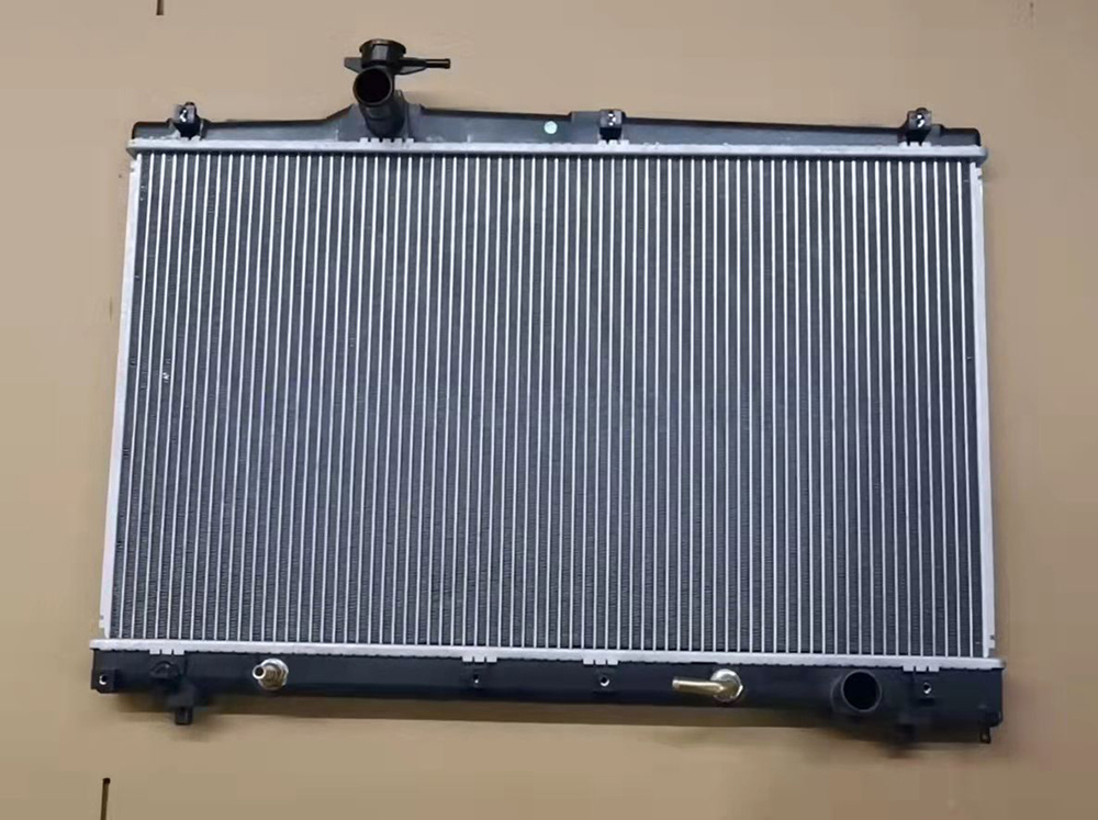 Acm21/Acm26′ 01-04 at Auto Parts Water Tank Aluminum Radiator OEM 16400-28360