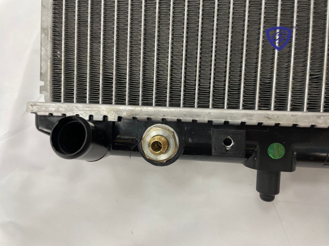 Car Cooling System Oil Cooler Aluminium Radiator for L200/L300/L500/Ef′ 90-98at