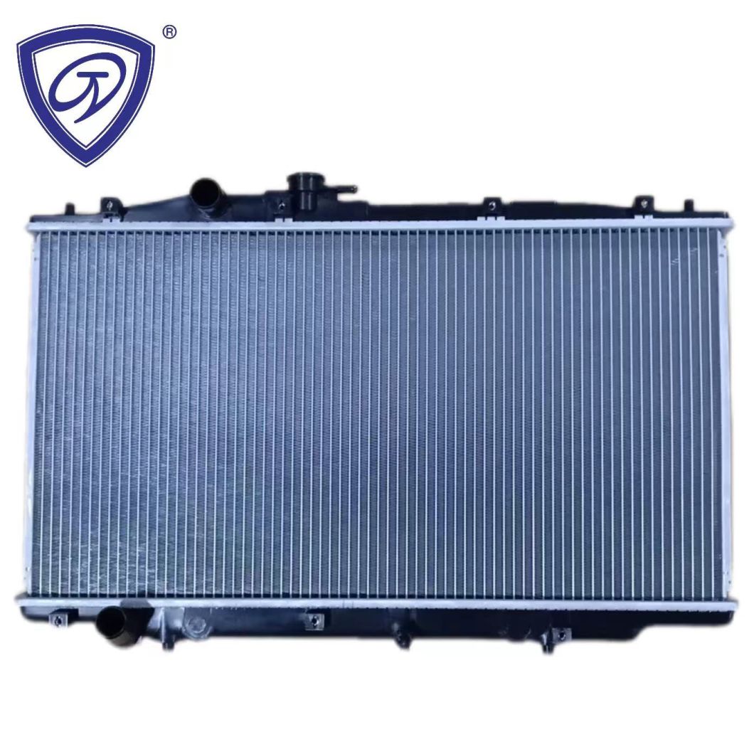 2022 Hot Selling Aluminum Auto Parts Radiator for Cm6/3.0 15 OEM 19010-PCA-A52