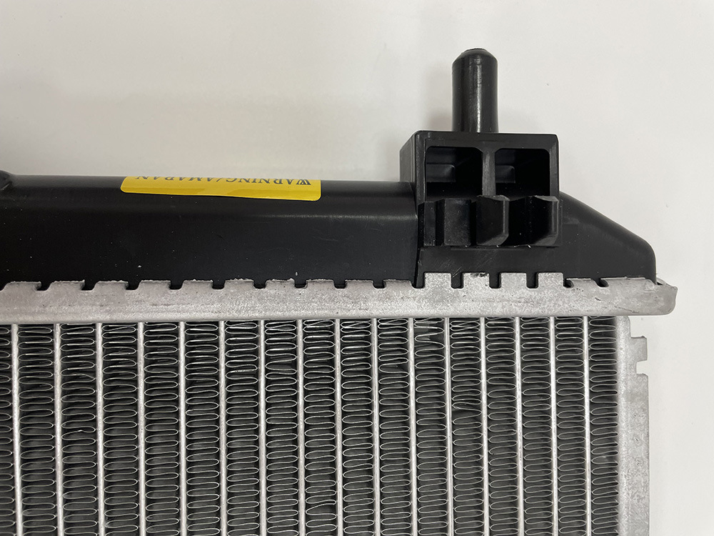 High Quality Aluminum Auto Cooling System Parts Alza′2010- at Radiator