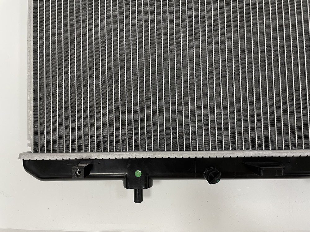 High-Quality Aluminum Auto Engine Cooling System Parts Baojun Radiator Wholesale
