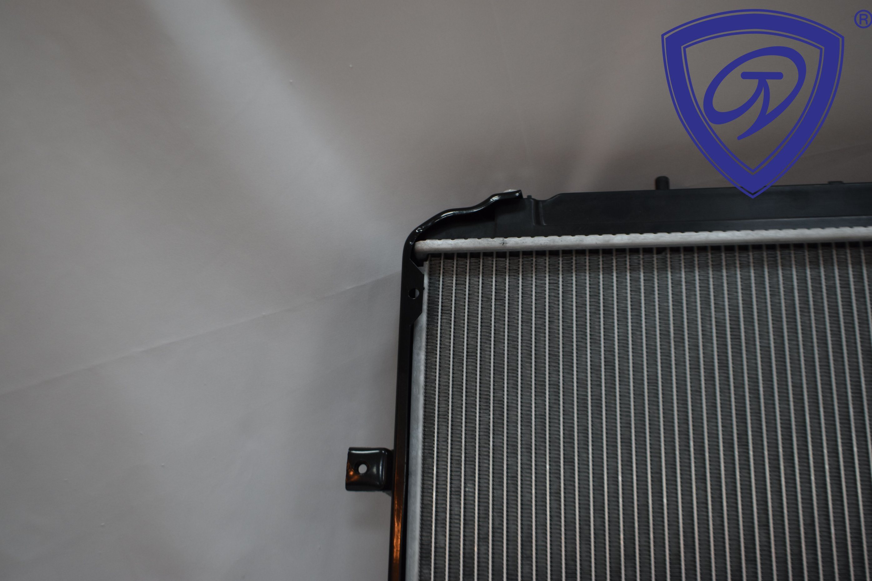 Auto Parts Aluminium Car Radiator for H100 Truck′ 04-Mt OEM 25310-4f400