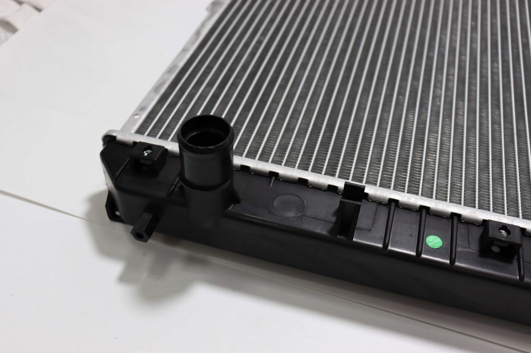 Wholesale Auto Spare Parts Cooler System Car Accessories Radiator Car Parts for Gmc