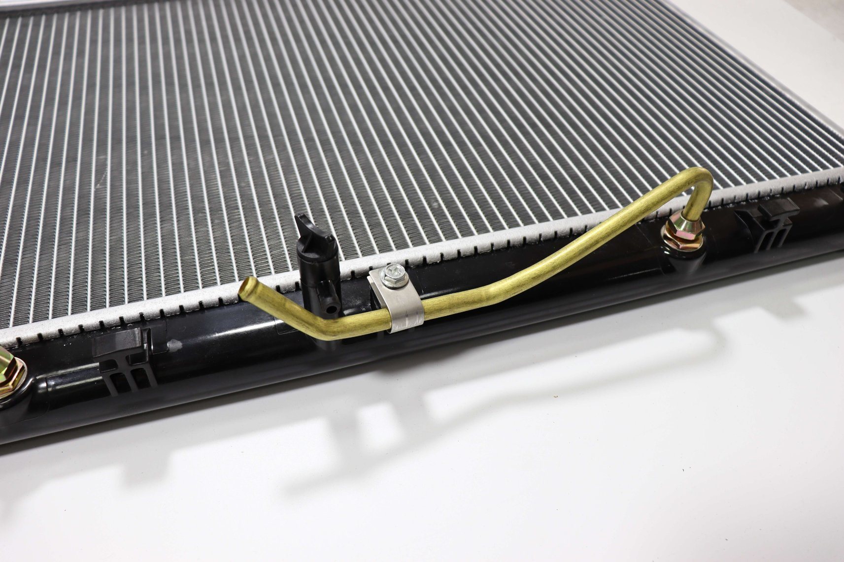 Wholesale Aluminum Car Radiator for Toyota OEM 16400-20260/20270/20320/0A240/16400-0A370