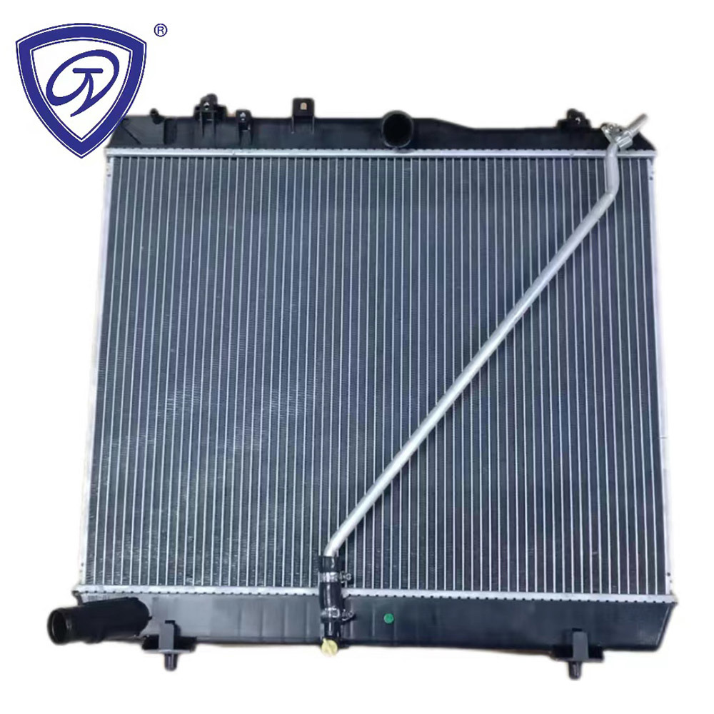 China Made Auto Parts Water Tank Aluminum Radiator for Kd H200 New 12 Mt (GAS)