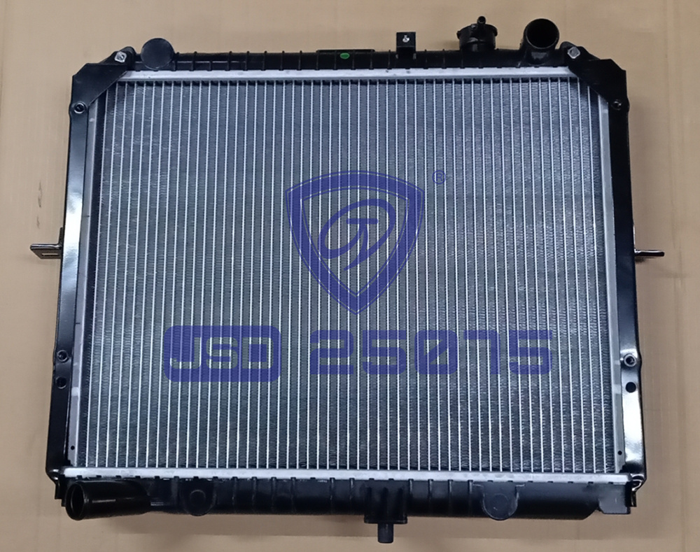 High Quality Auto Parts Cooling System Water Tank Aluminum Radiator OEM Ok60b-15-200/60b-15-200/Ok63K-15-200b/C/D for KIA K-Serie 01 Mt