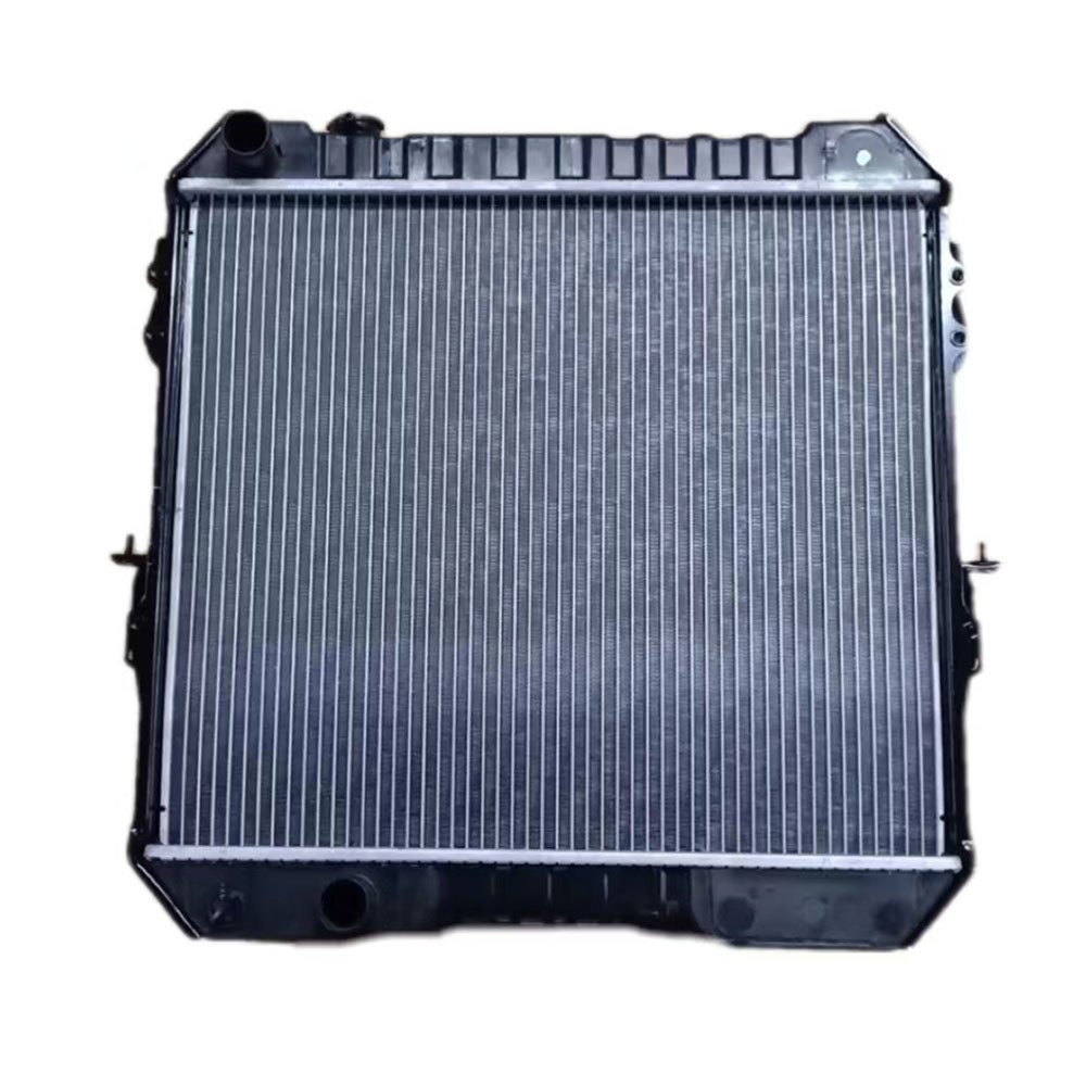 Hilux 2.4/3.0 89 Mt Auto Accessories Aluminum Water Tank Radiator China Wholesale